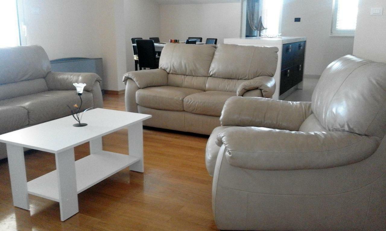Seaside Apartments คาชเตลา ภายนอก รูปภาพ